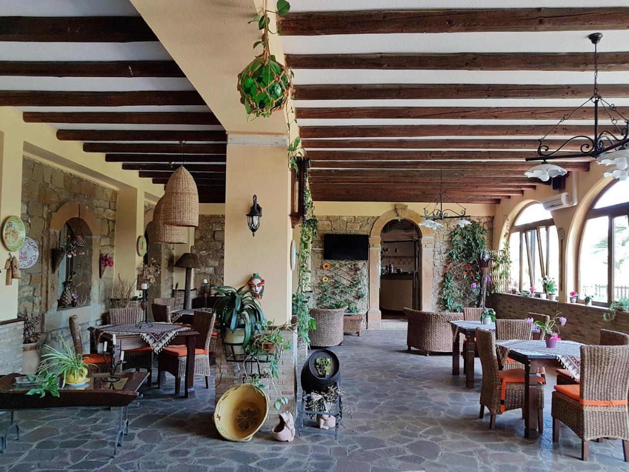 Agriturismo Il Drago Mirabella Imbaccari Екстериор снимка