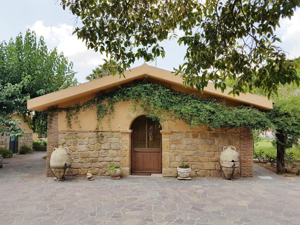 Agriturismo Il Drago Mirabella Imbaccari Екстериор снимка
