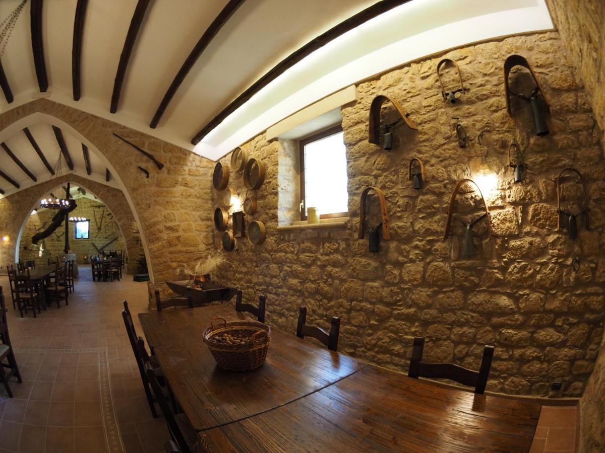 Agriturismo Il Drago Mirabella Imbaccari Екстериор снимка