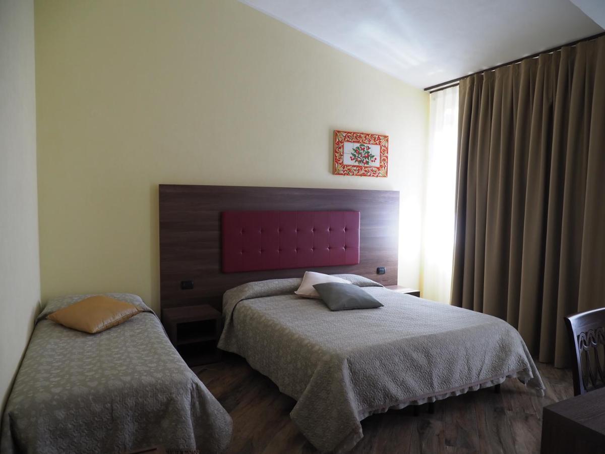 Agriturismo Il Drago Mirabella Imbaccari Екстериор снимка